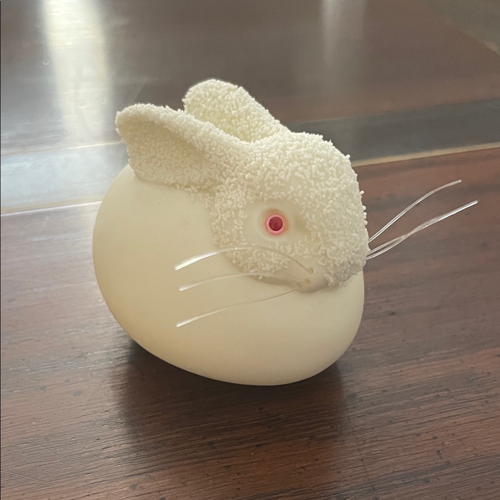 Department 56 Cream and White Bunny Decor